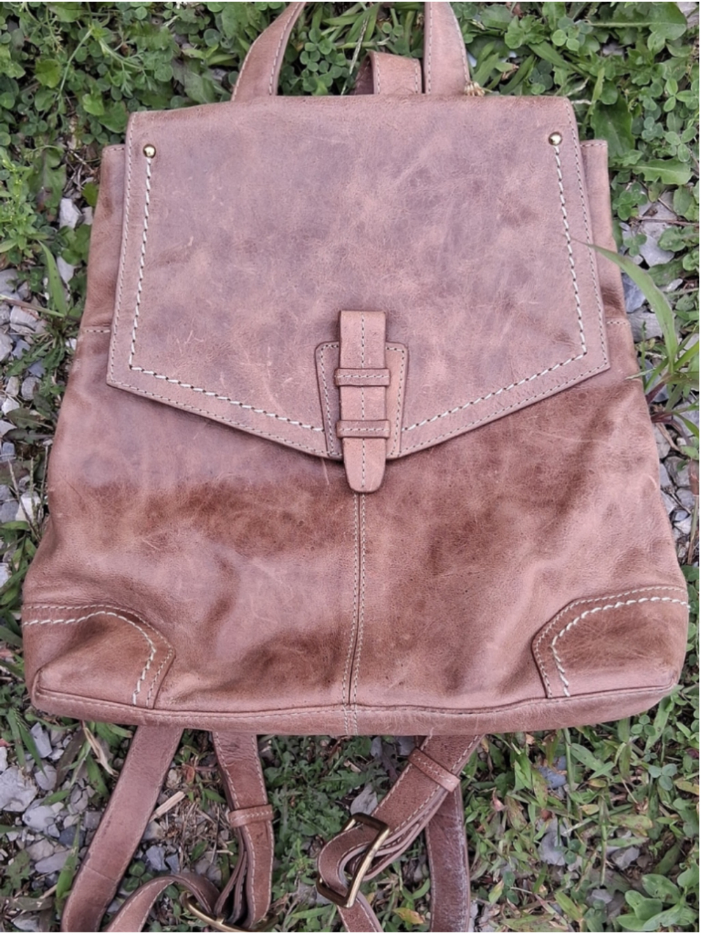 Vintage-Style Tan Leather Backpack Nino Bossi Italy